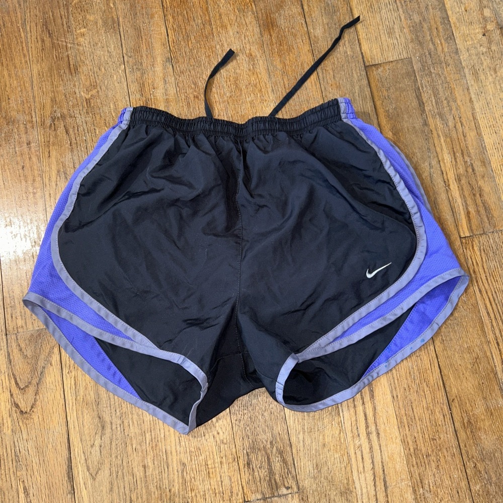 Nike Dri-Fit Tempo Women's Size S Gray Purple‎